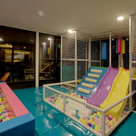 Kompleks Binis 4* Zlatibor