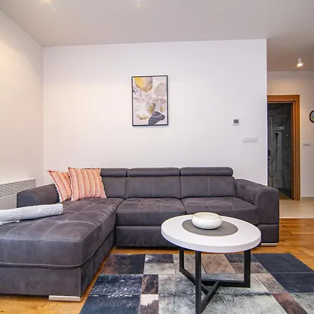 Aparthotel Kompleks Binis Zlatibor