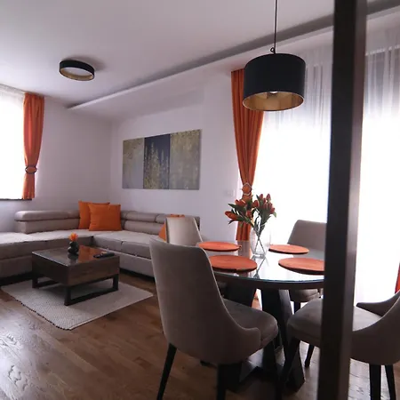 Kompleks Binis Aparthotel 4*