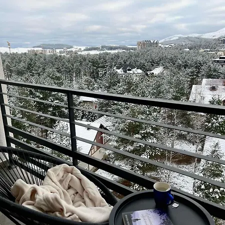 Aparthotel Kompleks Binis 4*