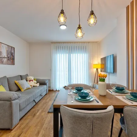 Kompleks Binis Aparthotel