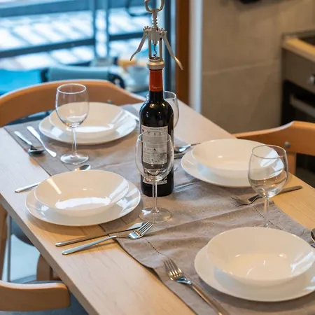 Hotel de apartamente Kompleks Binis 4*