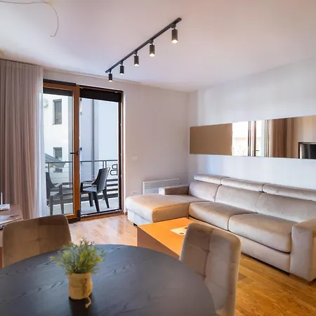 Hotel de apartamente Kompleks Binis 4*